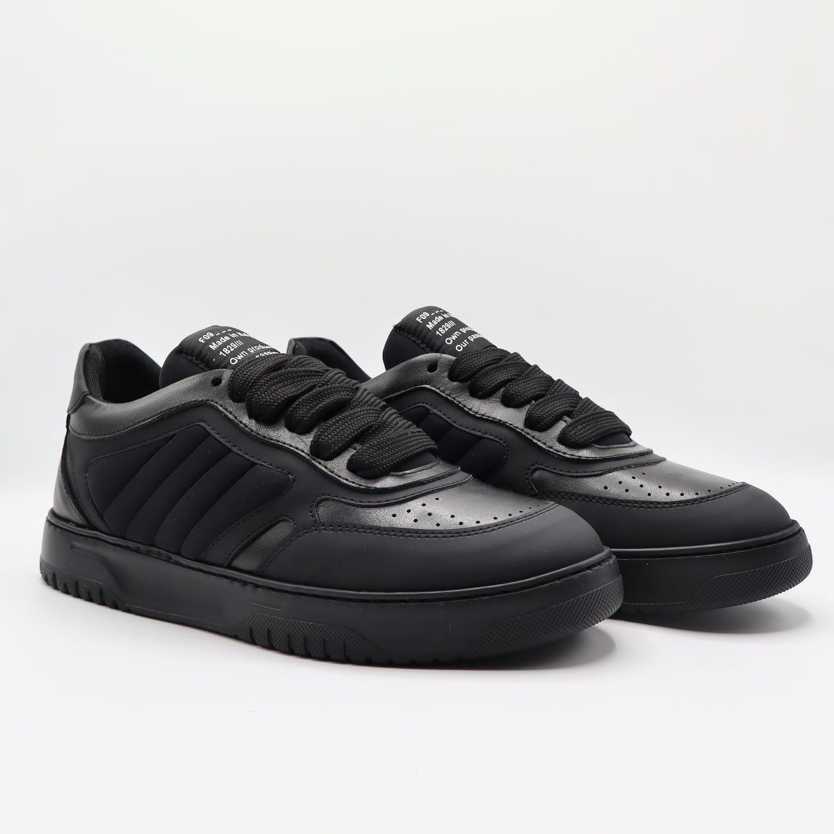 Chicago - Total Black