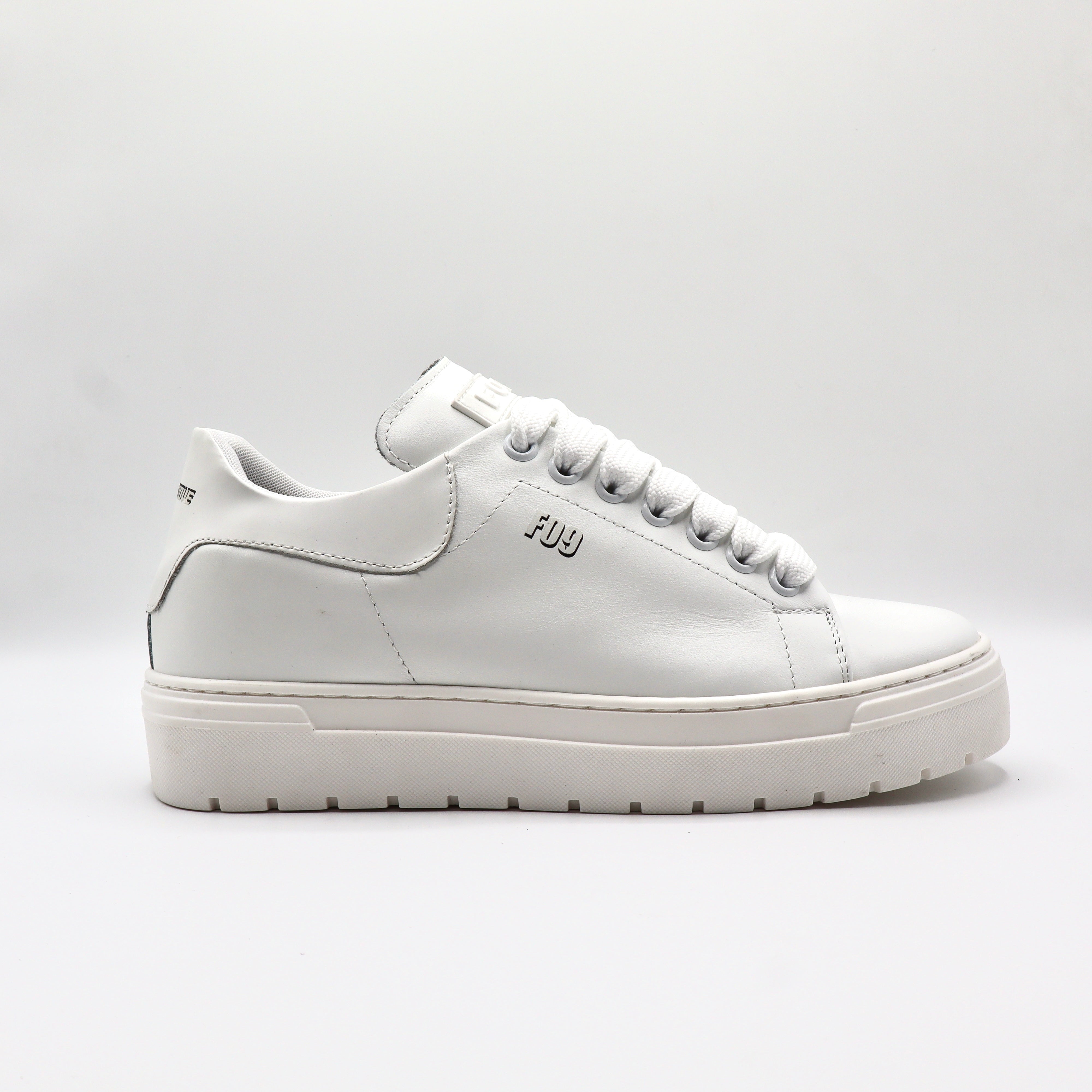 Dakar - Total White