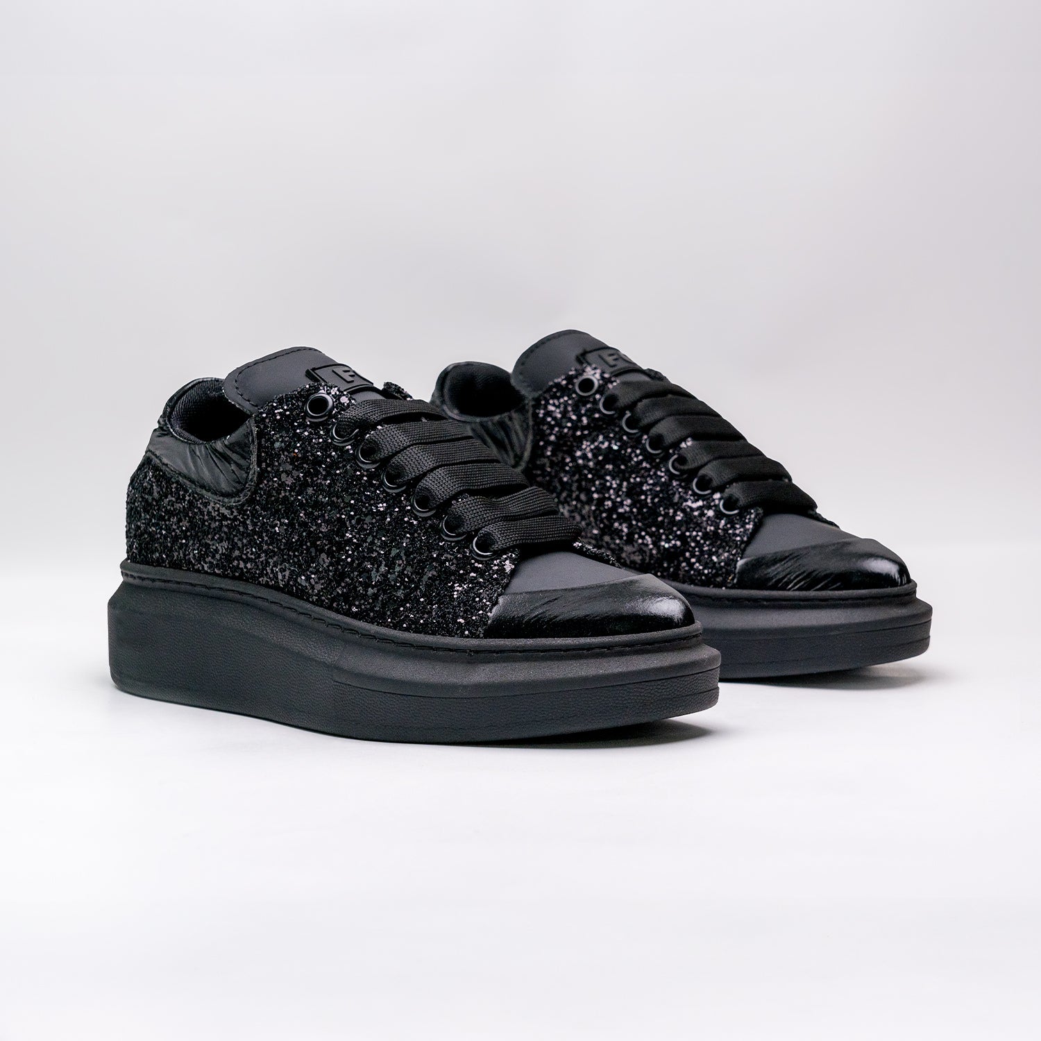 Ryo - Classic Glitter Black