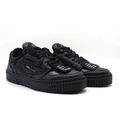 RIAD LOW - TOTAL BLACK