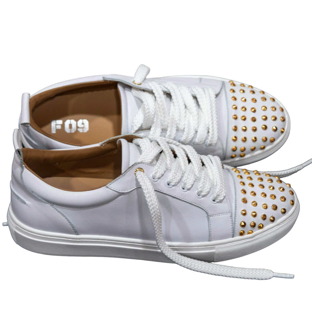 K10 - WHITE GOLD