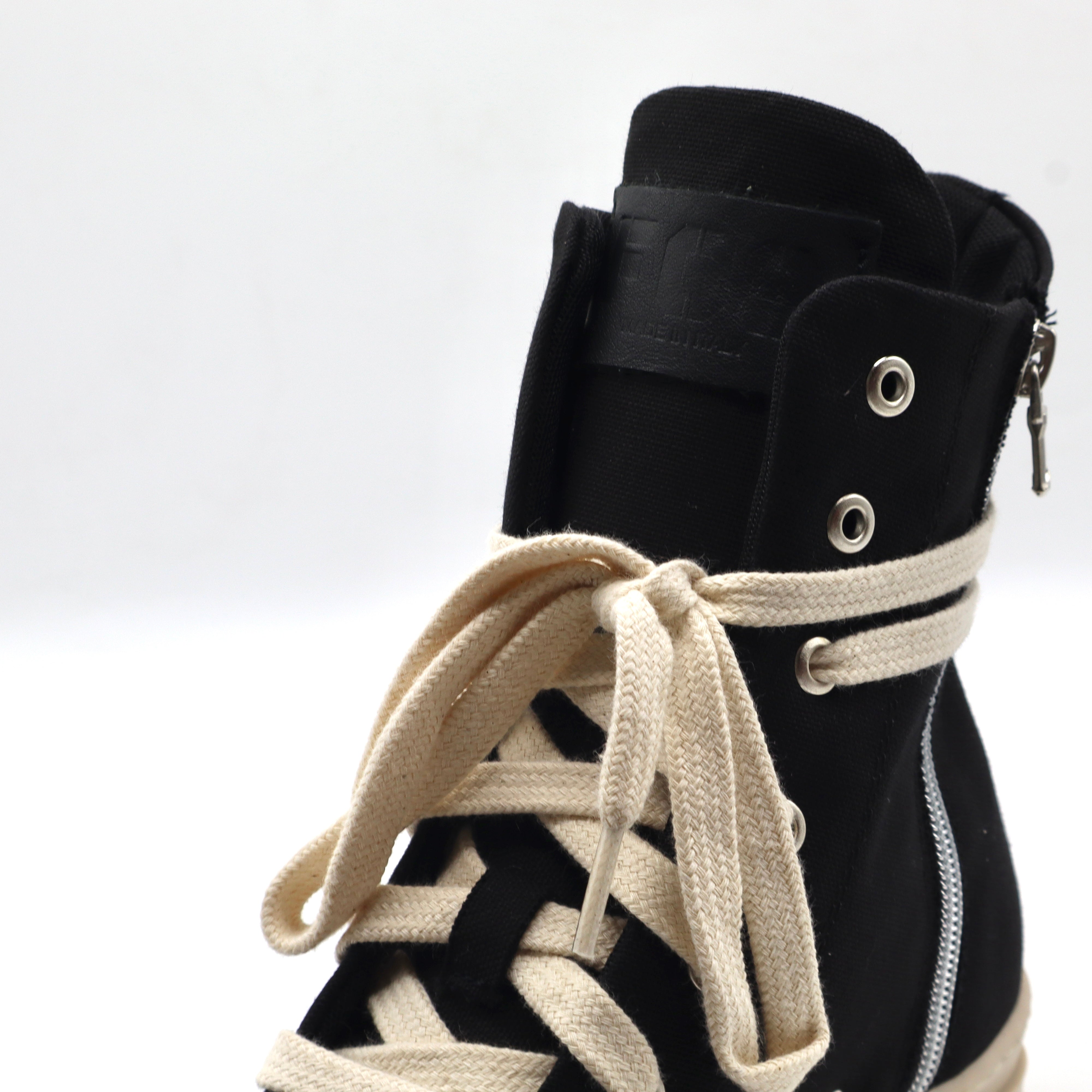 MIRIAM - Black 2