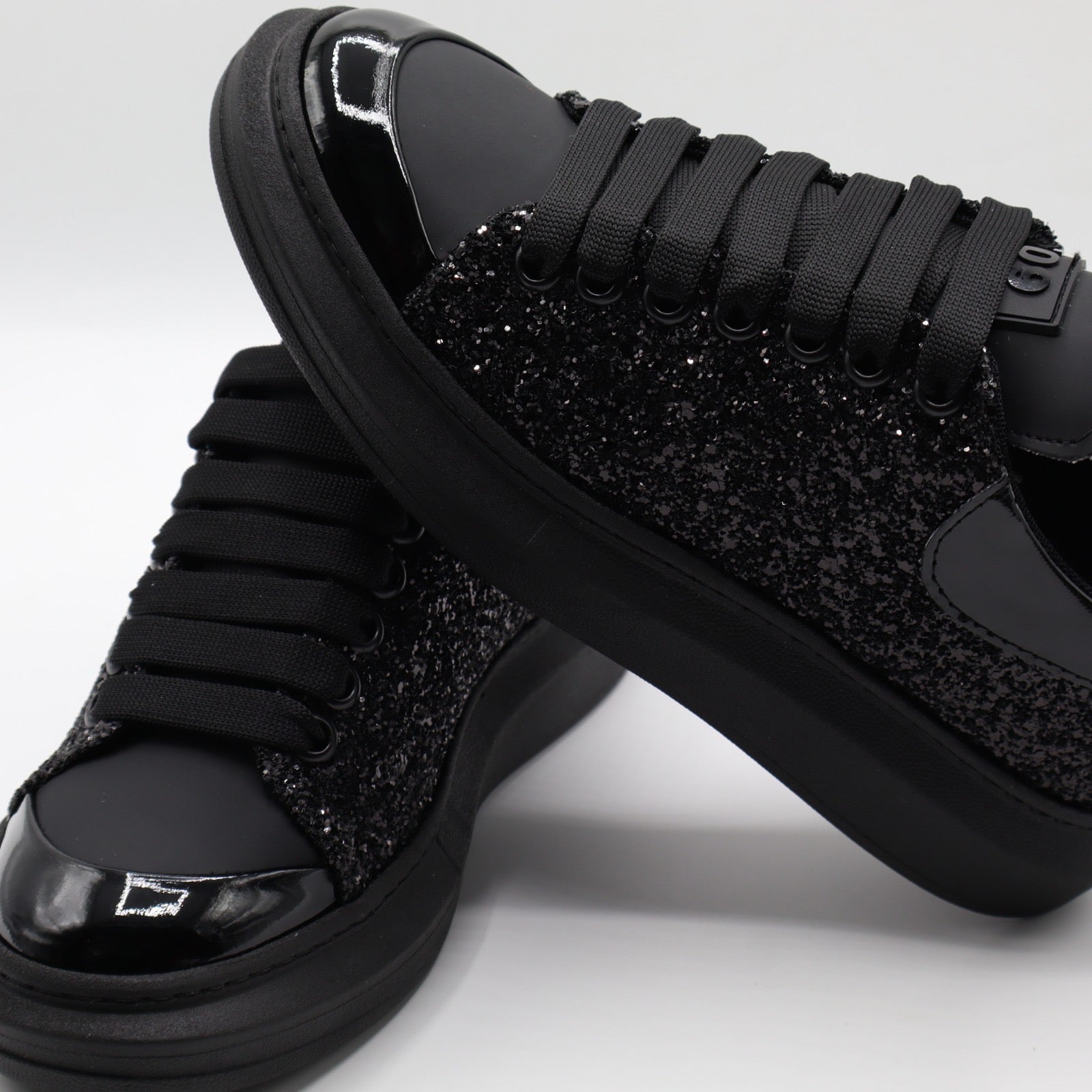 Ryo - Classic Glitter Total Black