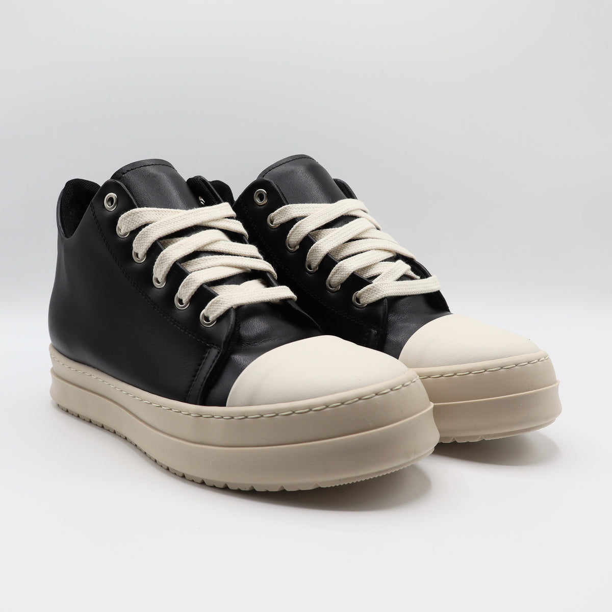 Martin - Black