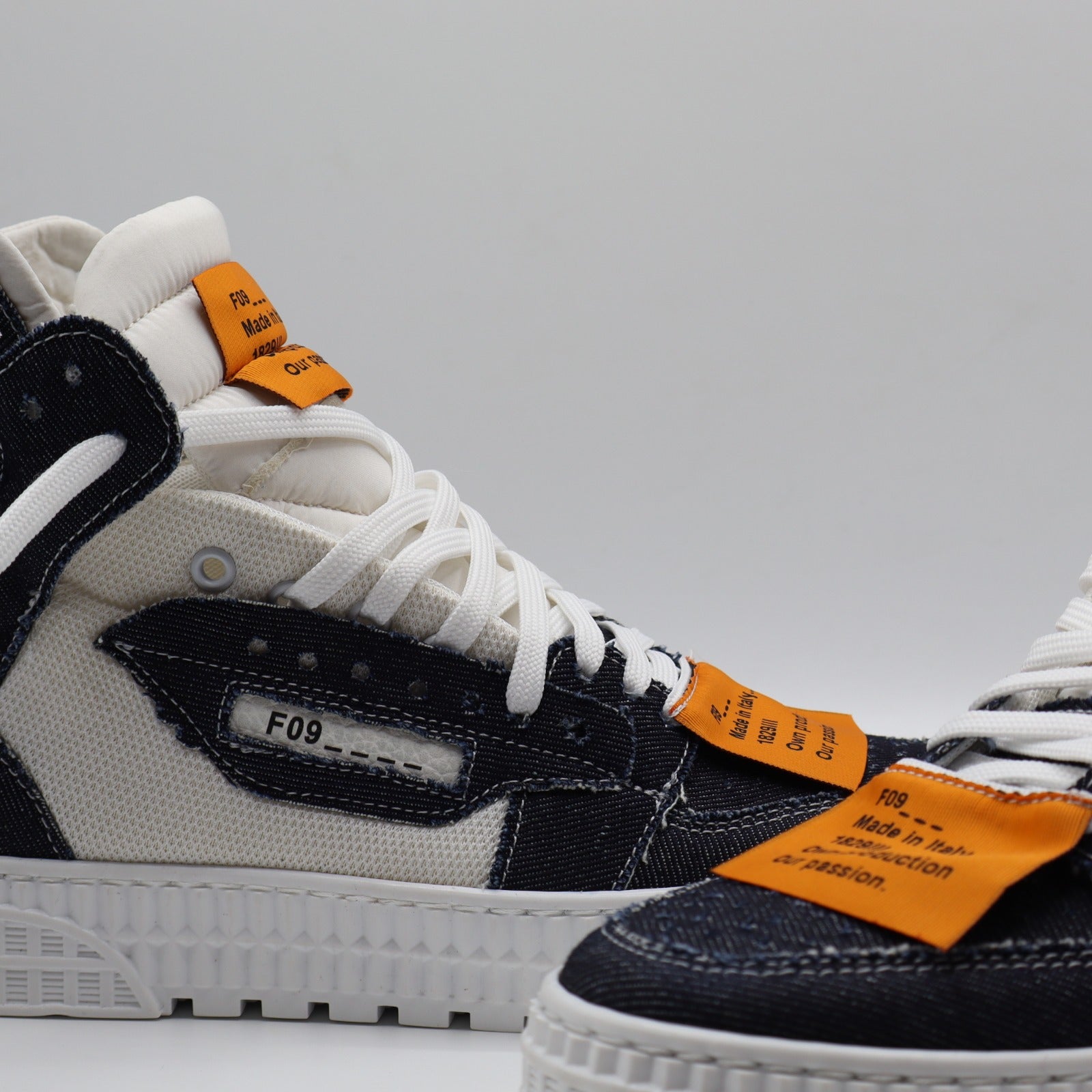 Riad High - White Orange +Jeans