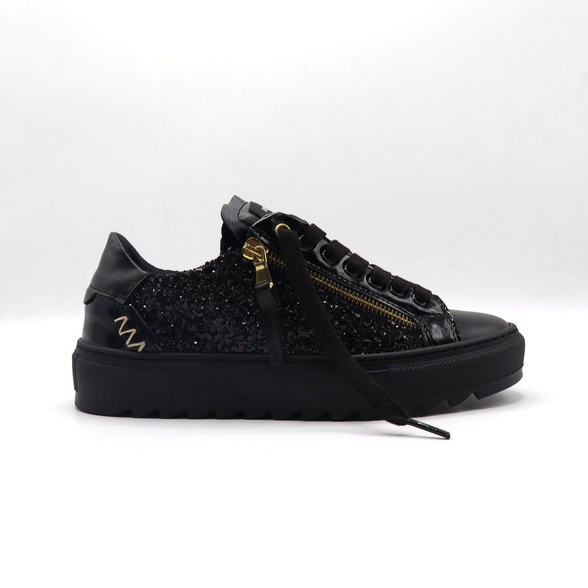SQUALOS LOW 2.0 shiny black