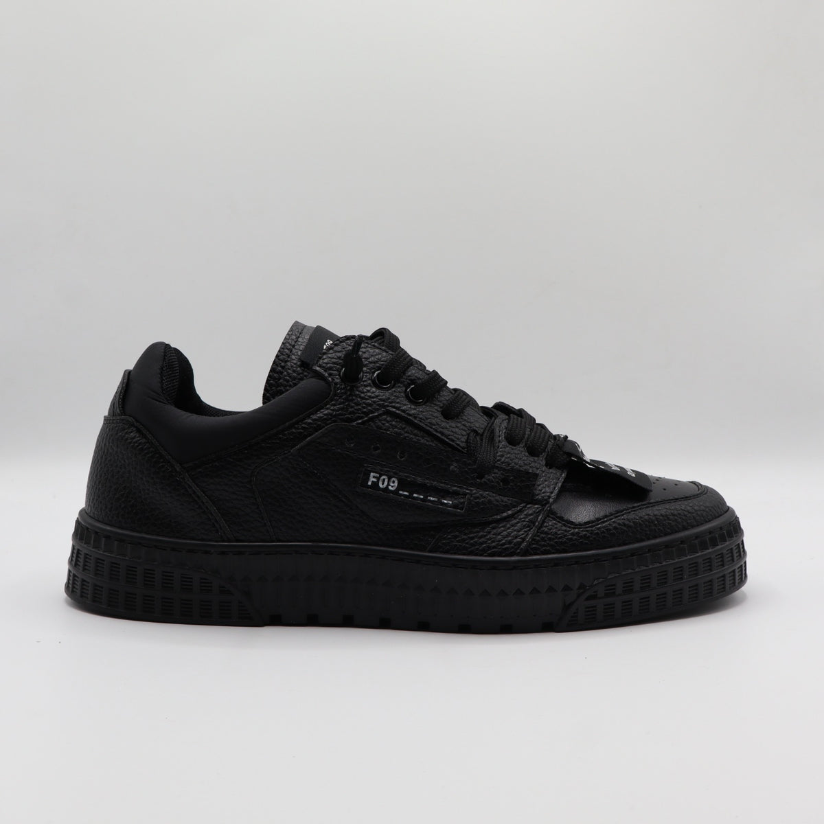 RIAD LOW - TOTAL BLACK 2.0