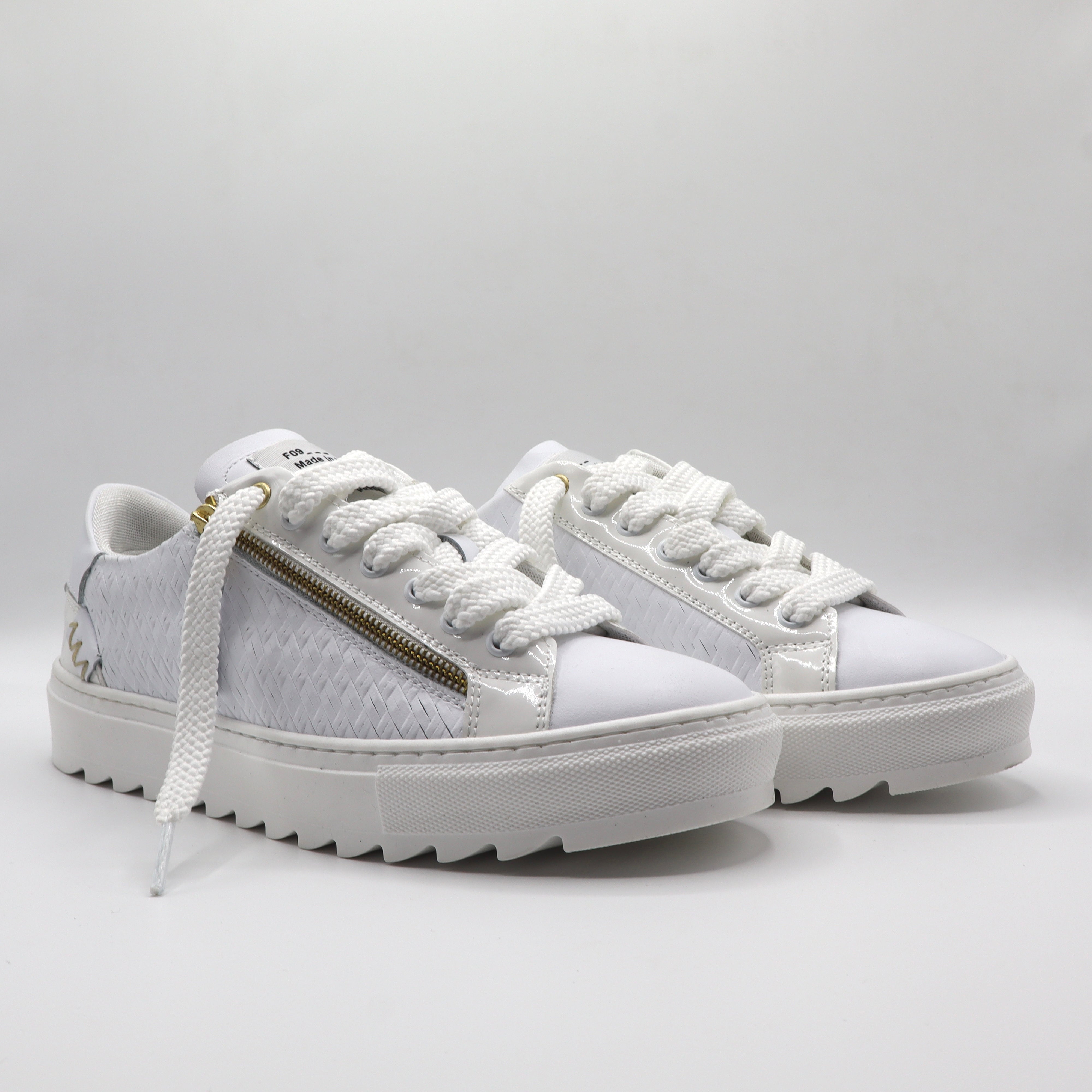 SQUALOS LOW 2.0 total White