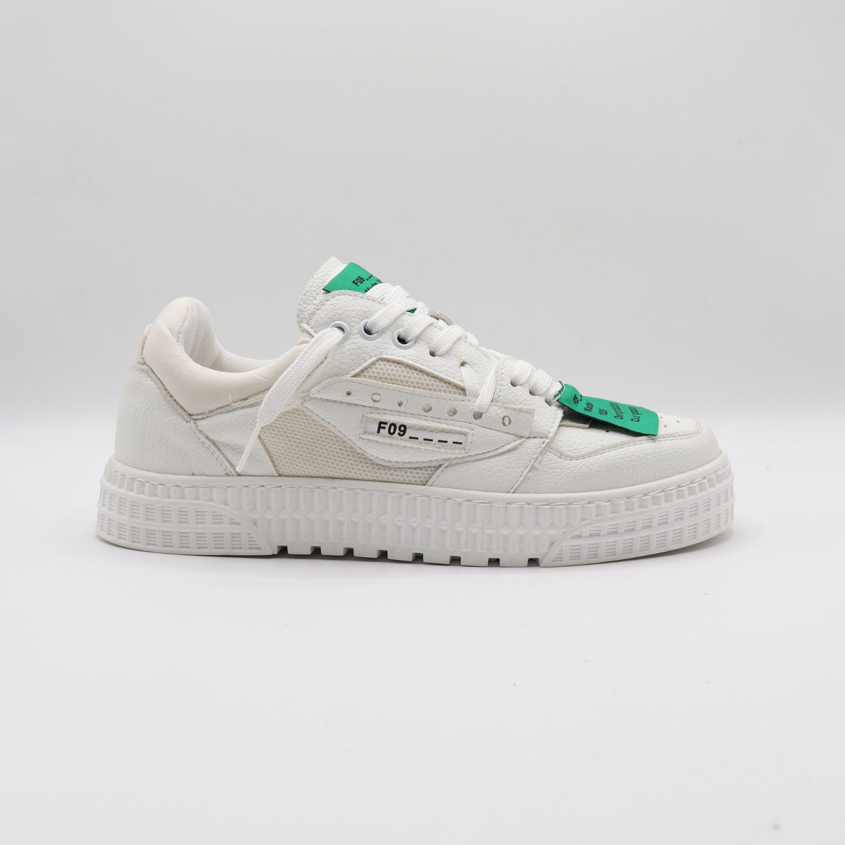 RIAD LOW - WHITE AND GREEN