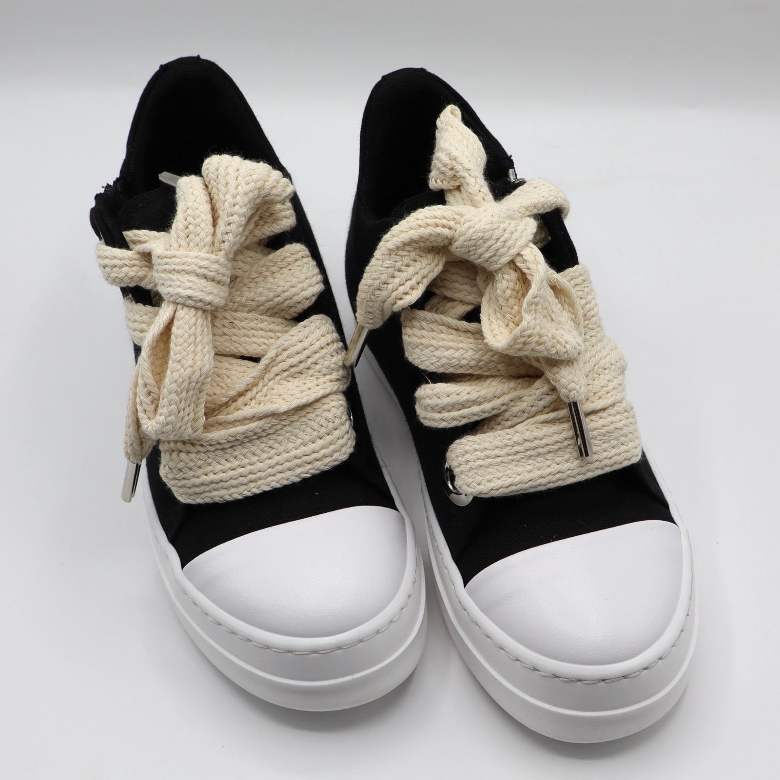 Martin - New Black 2.0