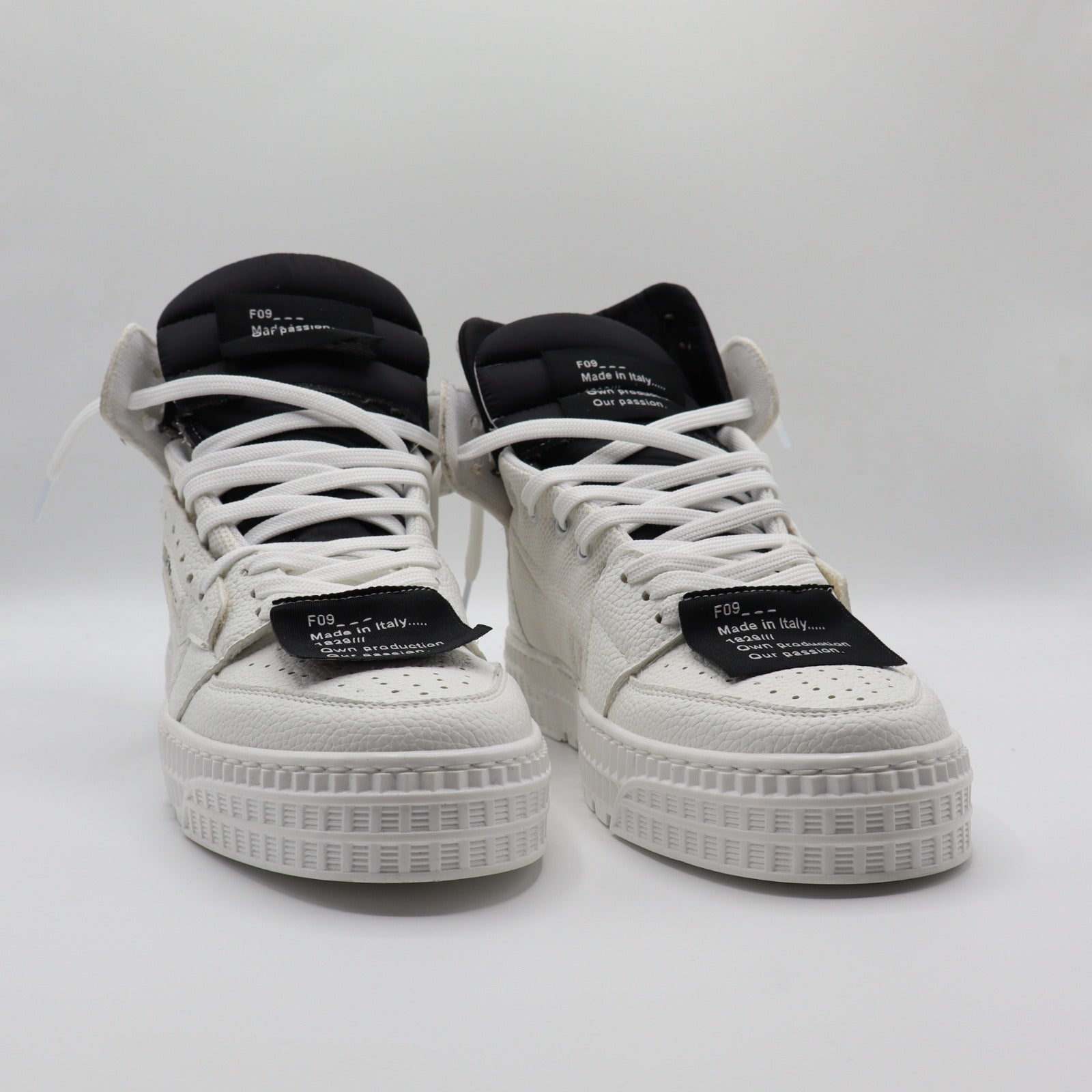 Riad High - White And Black 2.0