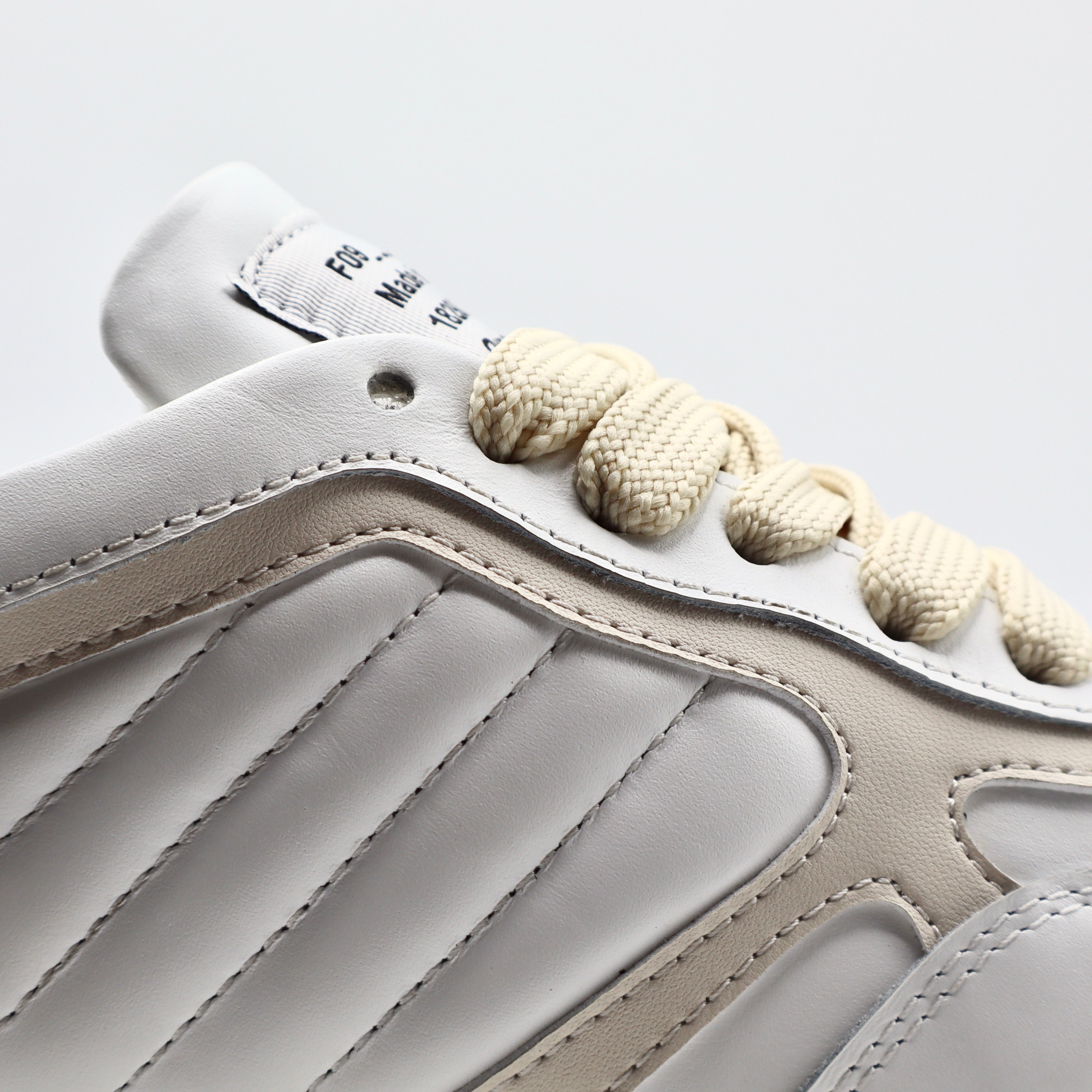 Chiacago - White End Cream